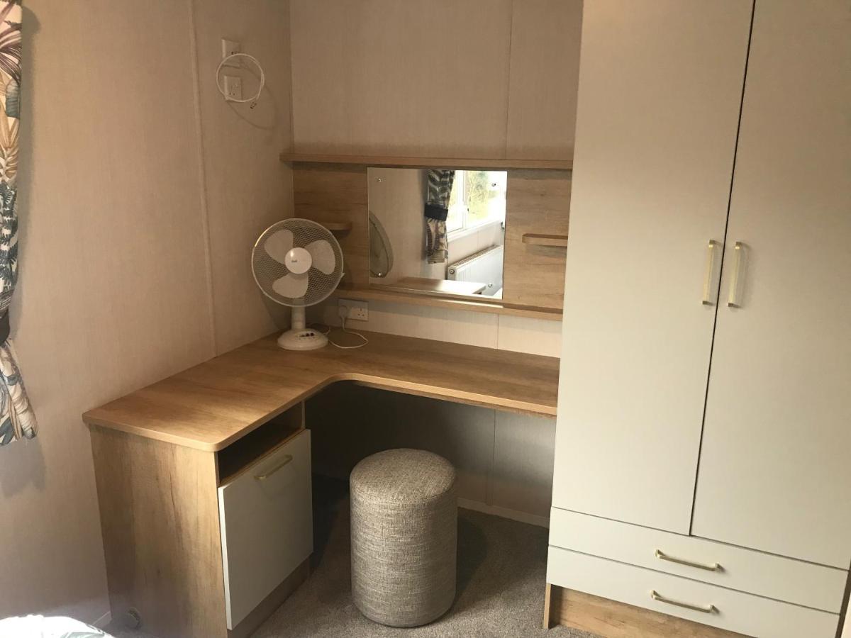 Flamingo Land Private Caravan - No 8 Cedarwood Hotel Kirby Misperton Eksteriør billede